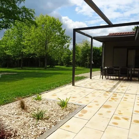 Holiday home House Les Trois Platanes *