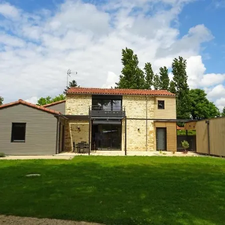 Holiday home House Les Trois Platanes *